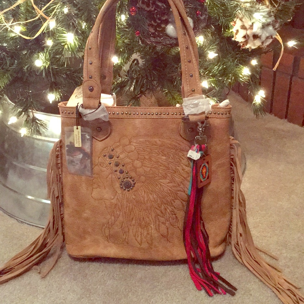 NWT. Montana West Leather Shoulder Bag.